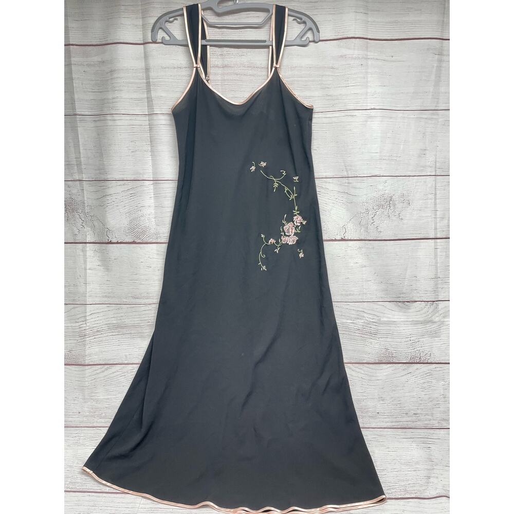 Oscar Del La Renta Pink Label Intimates Embroidered Sleepwear Gown
 Dress size S